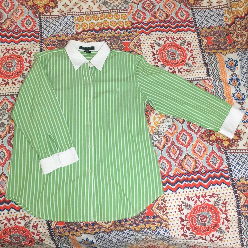 (NWOT) Brand new Lauren Ralph Lauren button down!